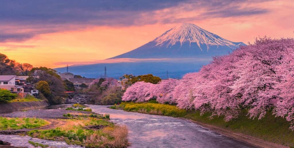 safest-countries-in-the-world-for-expats-cheryl-obal-japan-1024x515